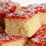 Простой бисквит с джемом